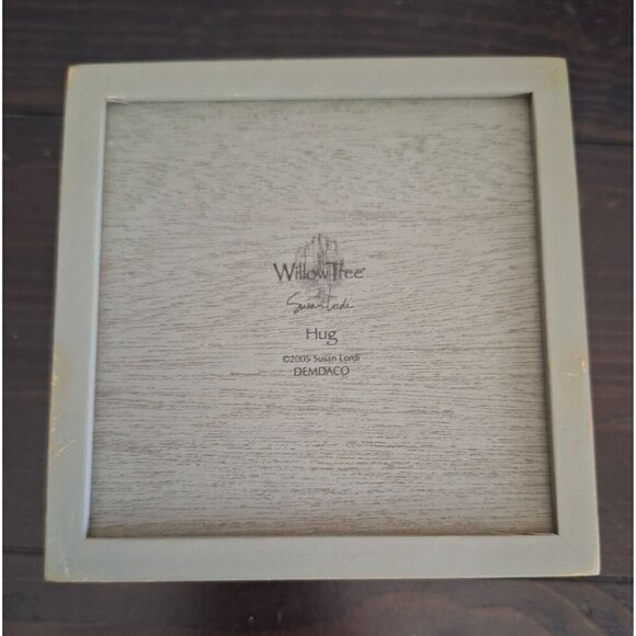 Willow Tree "Hug" Keepsake Box/Pre-owned, EUC - Picture 6 of 6
